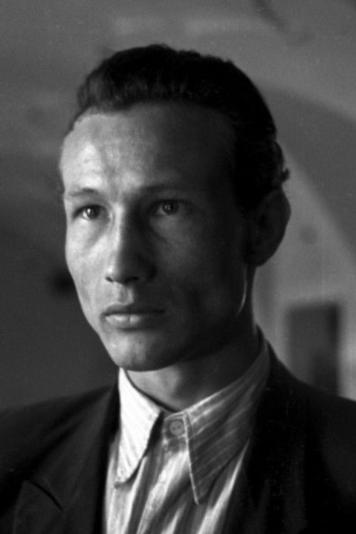 Stanisław Łopatowski as 