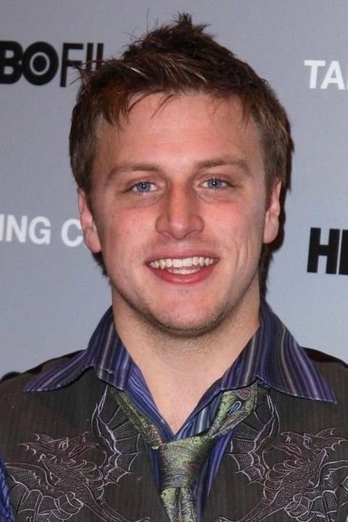 Noah Fleiss as 