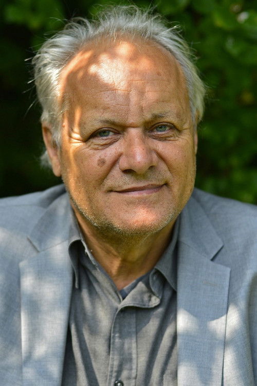 Jean-Pierre Luminet as 
