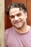 Eduardo Moreira as Manfredo