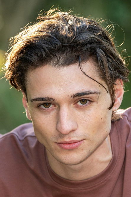 Costa D'Angelo as Dusty