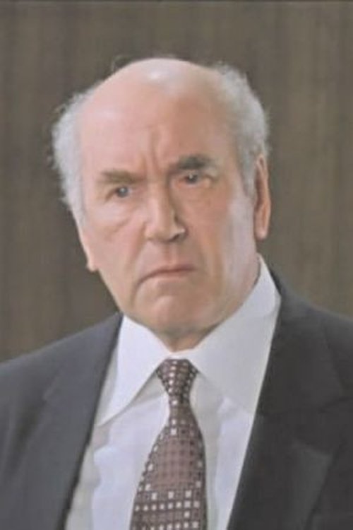 Yuri Leonidov as Савелий Тихонович Бажутин