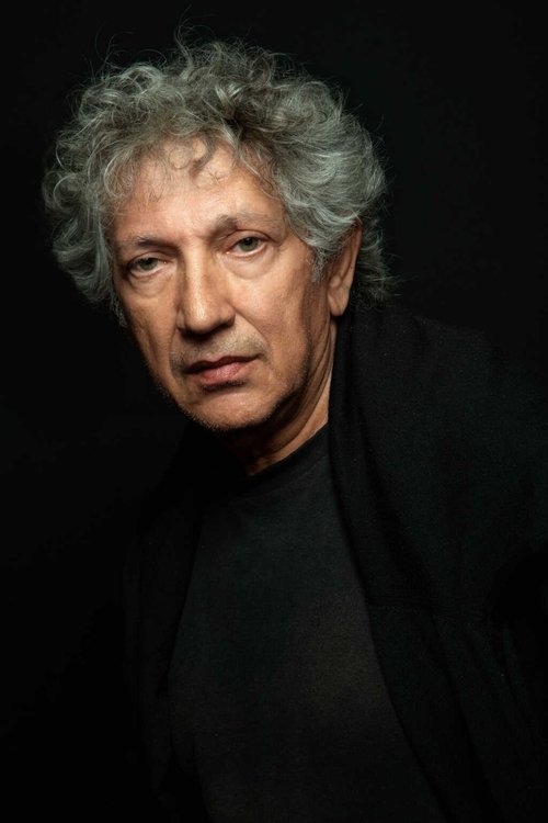 Eugenio Bennato as Self