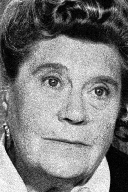 Helli Servi as Paula Kunz