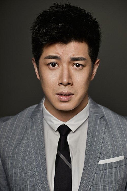 Liu Beige as Dragon Prince