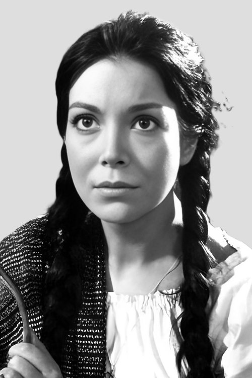 Elisa Montés as Petra, Chico's Wife