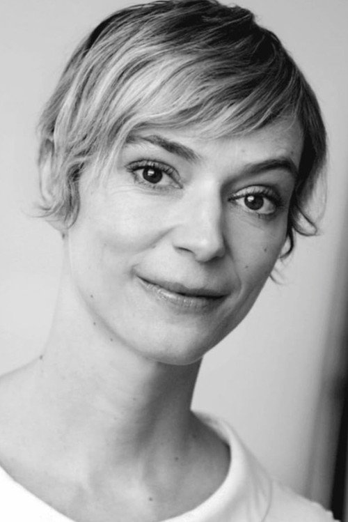 Simone Chevalot as Guest