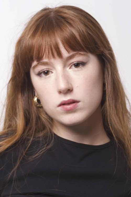 Miriam Rubio as Maribel