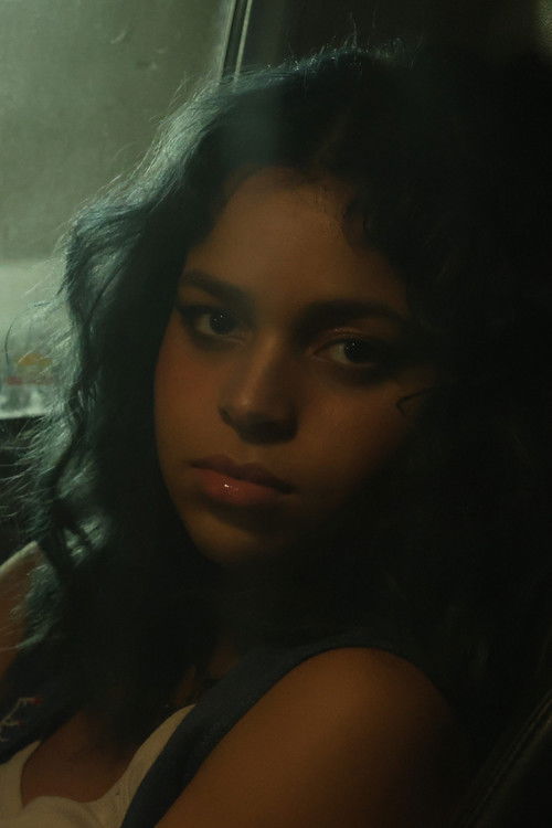 Maria Rodrigues as Lindsey