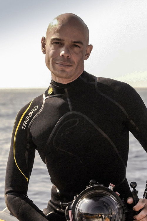 Frédéric Buyle as Apnéiste, Champion d'apnée