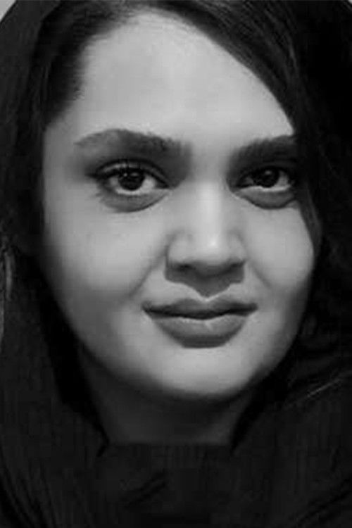 Mehrnaz Bayat as Mahshid