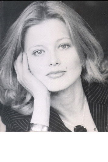 Kathleen King as Kitty Stewart