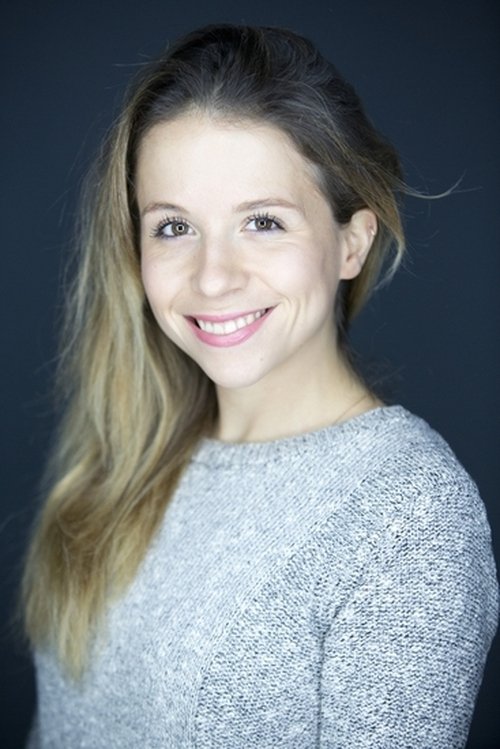 Alexie Ribes as Alexie Charpentier, fille de Frédéric Charpentier