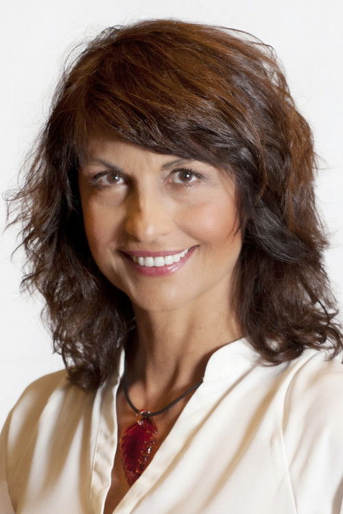 Cristina Higueras as Victoria