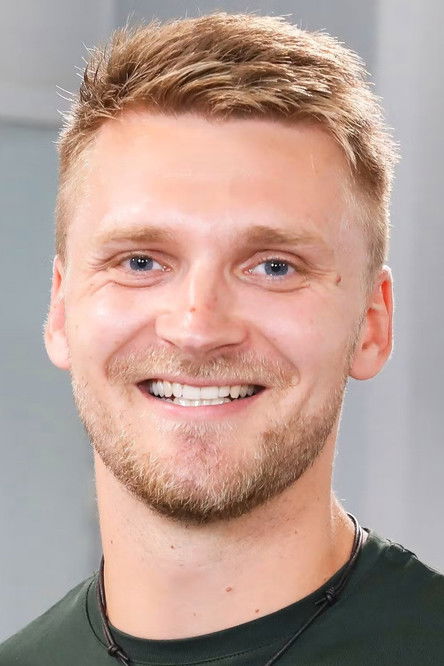 Daniel Wagner as Grog (The Brute)