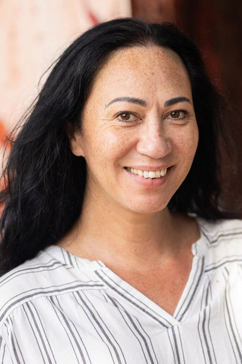 Ramon Te Wake as Ellie