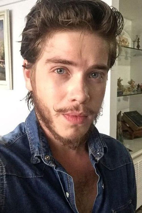 Pedro Malta as Gabriel