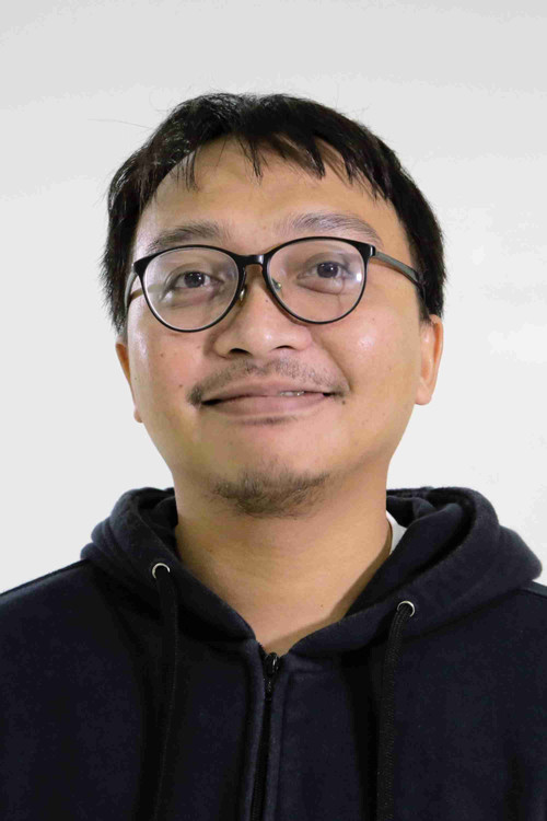 Yudhi Arfani as Office Boy 02