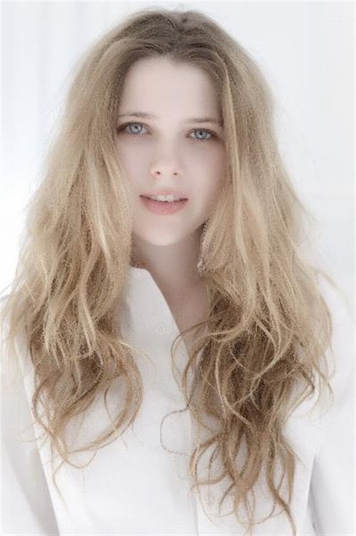 Gabrielle Hersh as Rose