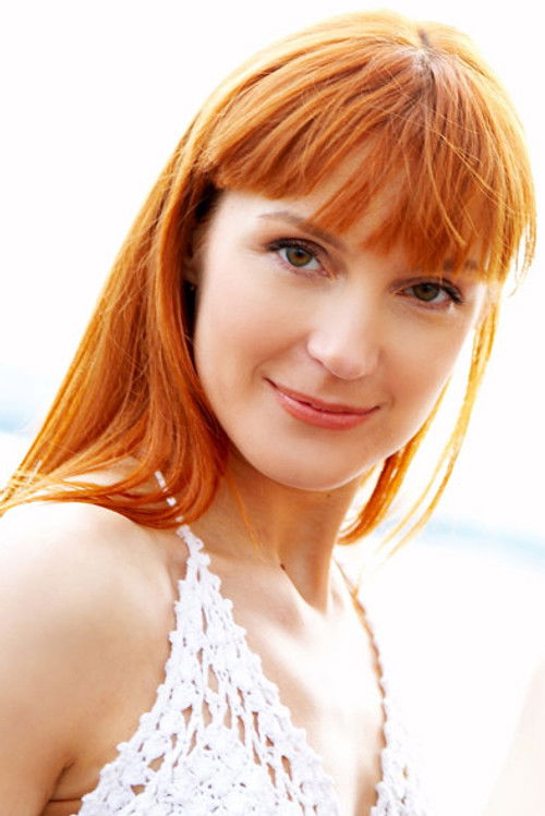 Viktoriya Zhilina as медсестра Тоня