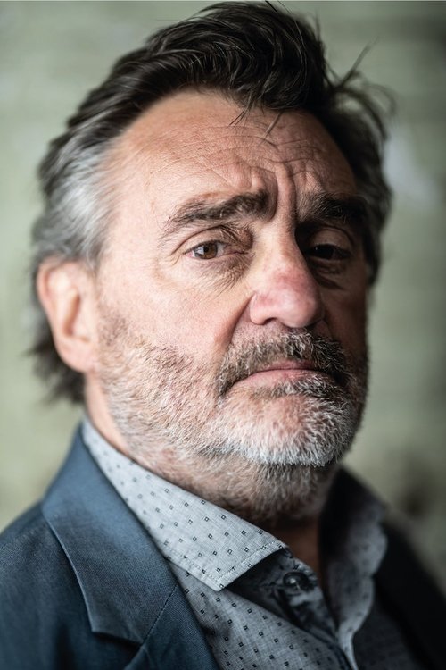 Michiel Kerbosch as Toon Duif