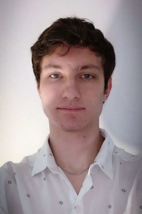 Emiliano Cáceres Guido as Alan