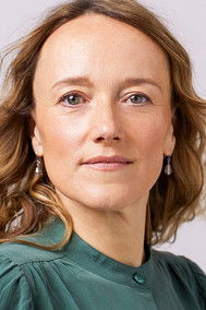 Marion Gretchen Schmitz as 