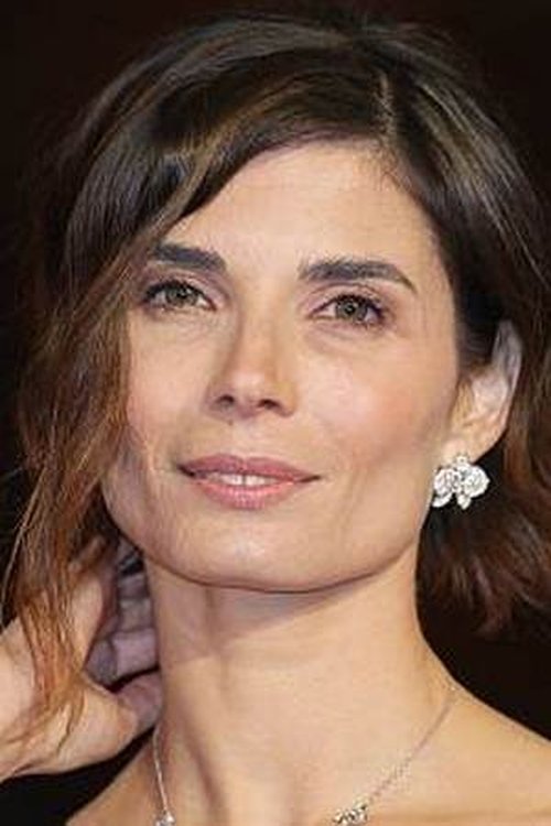 Chiara Muti as Luisa