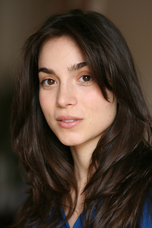Marianne Fabbro as Luna's mother
