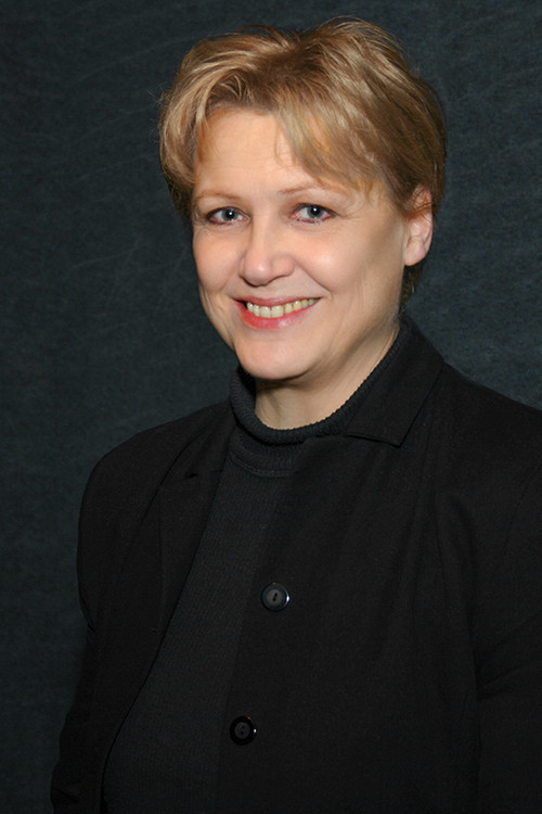 Magdolna Menszátor as Mirigy (voice)