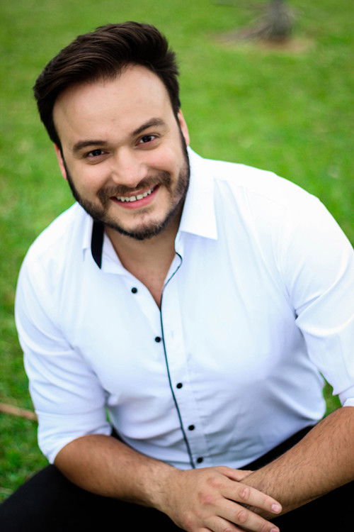 Fábio Cadôr as Barman