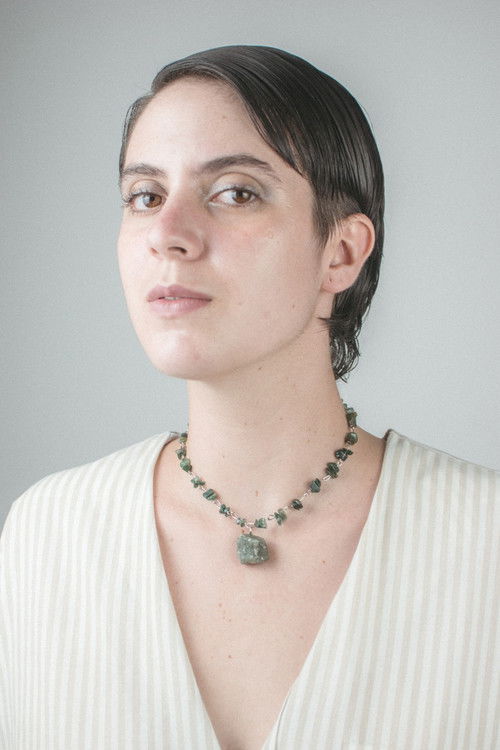 Ágatha Flora as Júlia