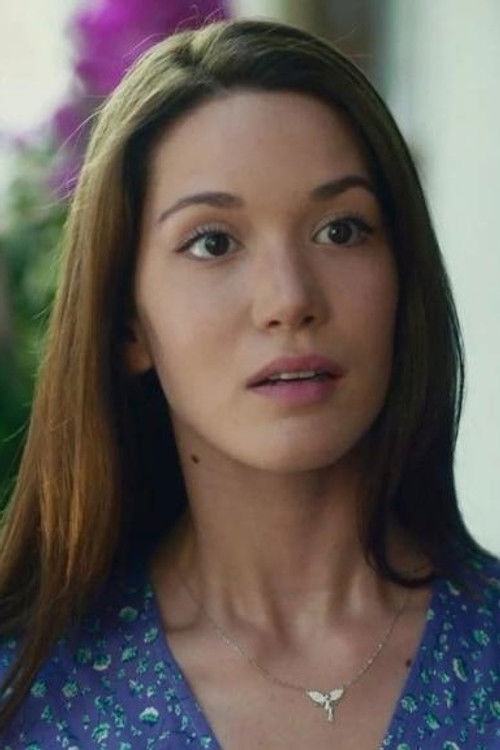 Melis Gülayşe Koçar as 