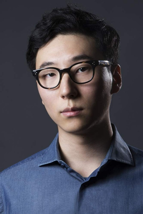 Tobee Paik as The Studier