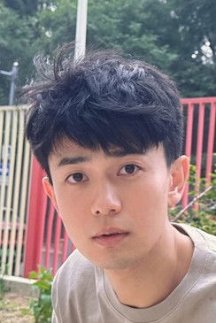 Luo Yixin as Tang Xiao