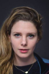 Eva Heijnen as Dr. Engel