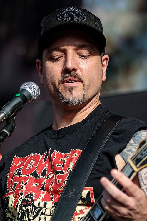 Wayne Lozinak as Lead Guitar