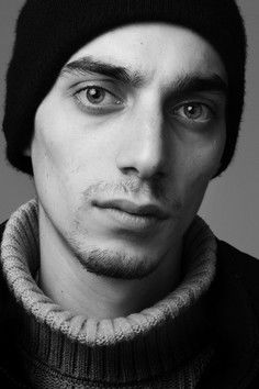 Ovanes Torosian as Kamen