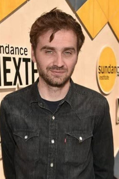 Calvin Lee Reeder as Gary (segment "Tape 56")