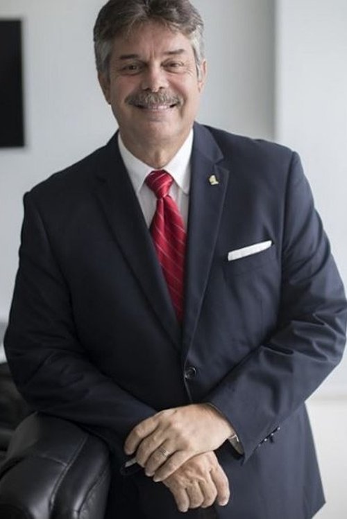 Roberto Vigoreaux as Chago