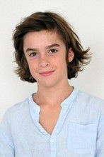 Tom Invernizzi as Théo