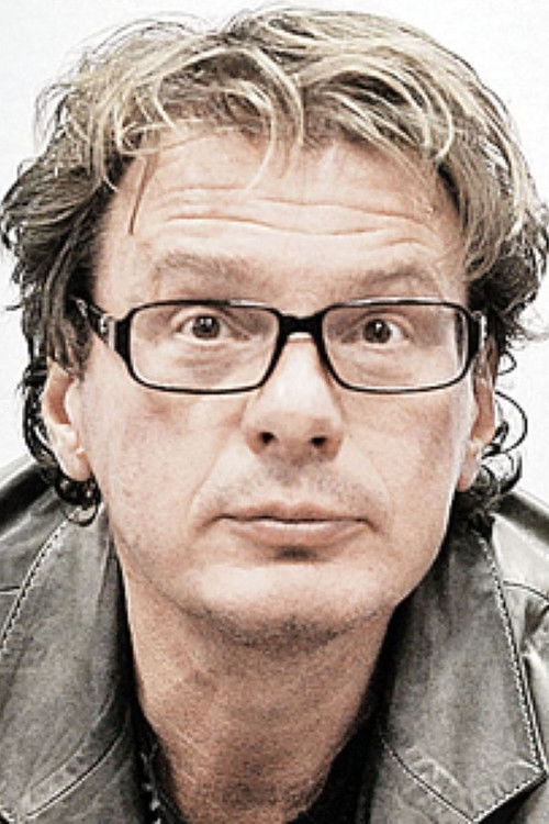 Evgeniy Dodolev as Self - Журналист