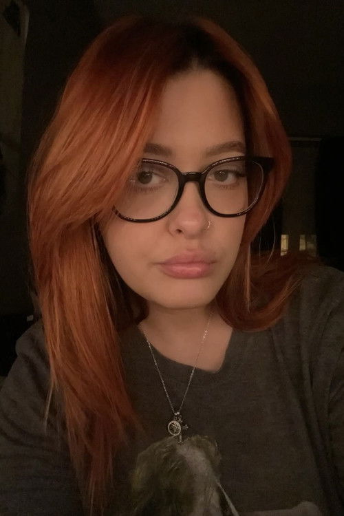 Lucie Bradley as Becky