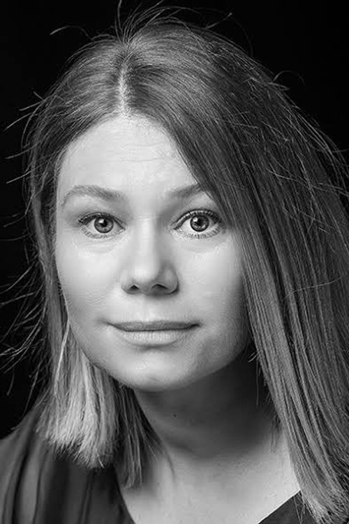 Kata-Riina Luide as Maire