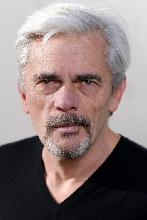 Jean-Luc Jacquot as Le chasseur