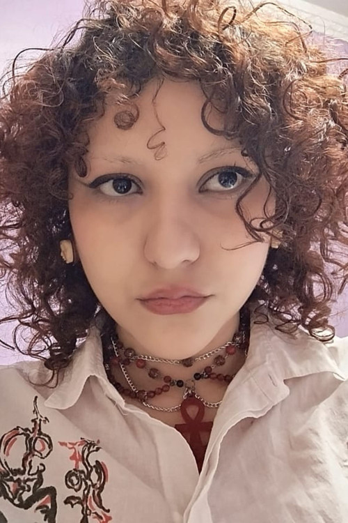 Syd Elliot as Ícelos