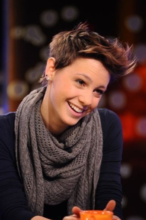 Vera Kováts as Zita