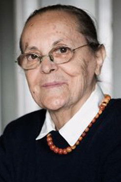 Coral Pellicer as Chica del tren