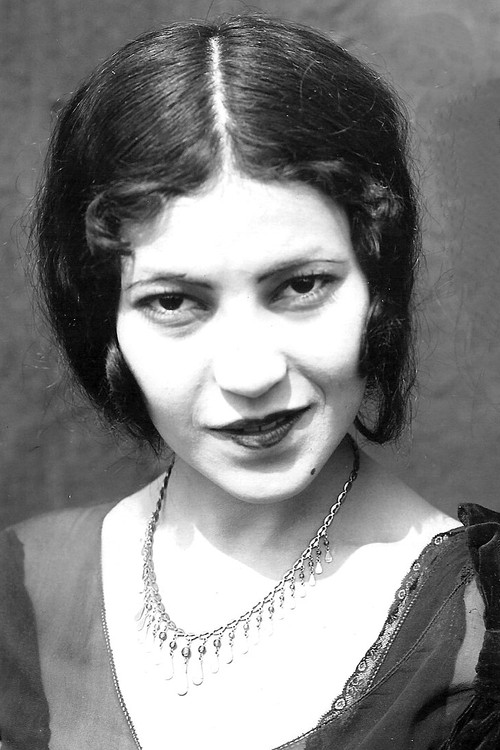 Ynez Seabury as Babo