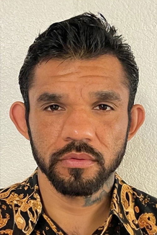 Manuel Manzo as Self